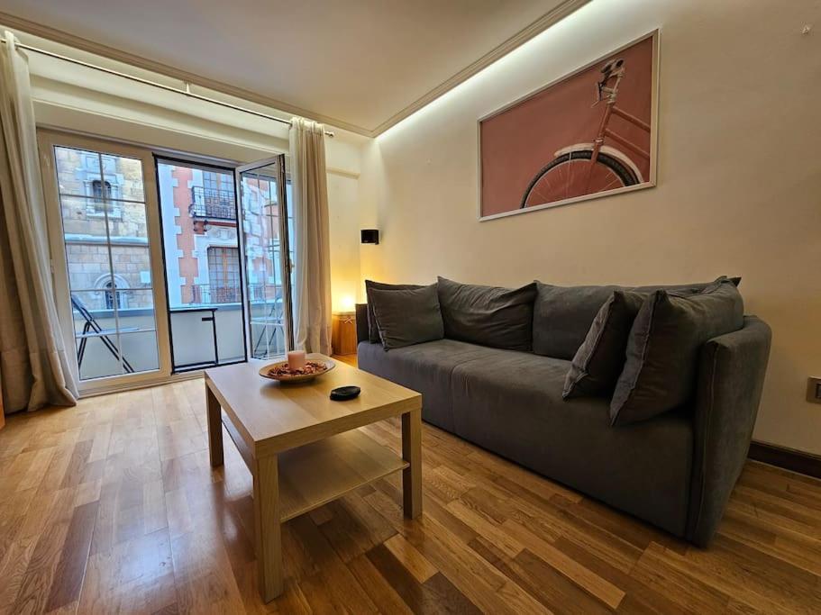 636A Gran Apartamento En Pleno Centro Oviedo Dış mekan fotoğraf