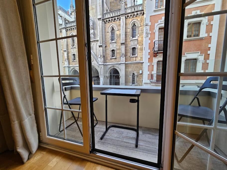 636A Gran Apartamento En Pleno Centro Oviedo Dış mekan fotoğraf